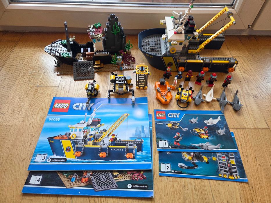 LEGO 60095 City - Statek do badań głębinowych