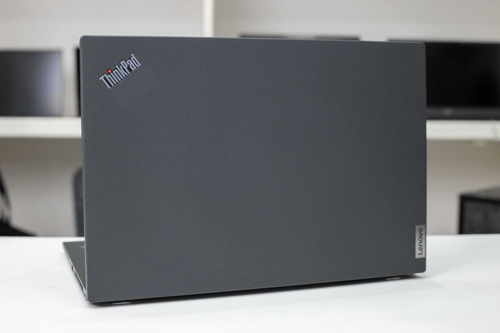 Lenovo ThinkPad T14s Gen2 i7-1185G7 32RAM 512SSD FHD IPS 14”