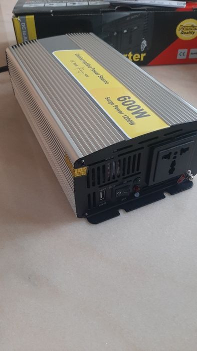 Інвертор із зарядкою та чистим синусом 12 V 600 Вт QC3.0 ДБЖ UPS котел