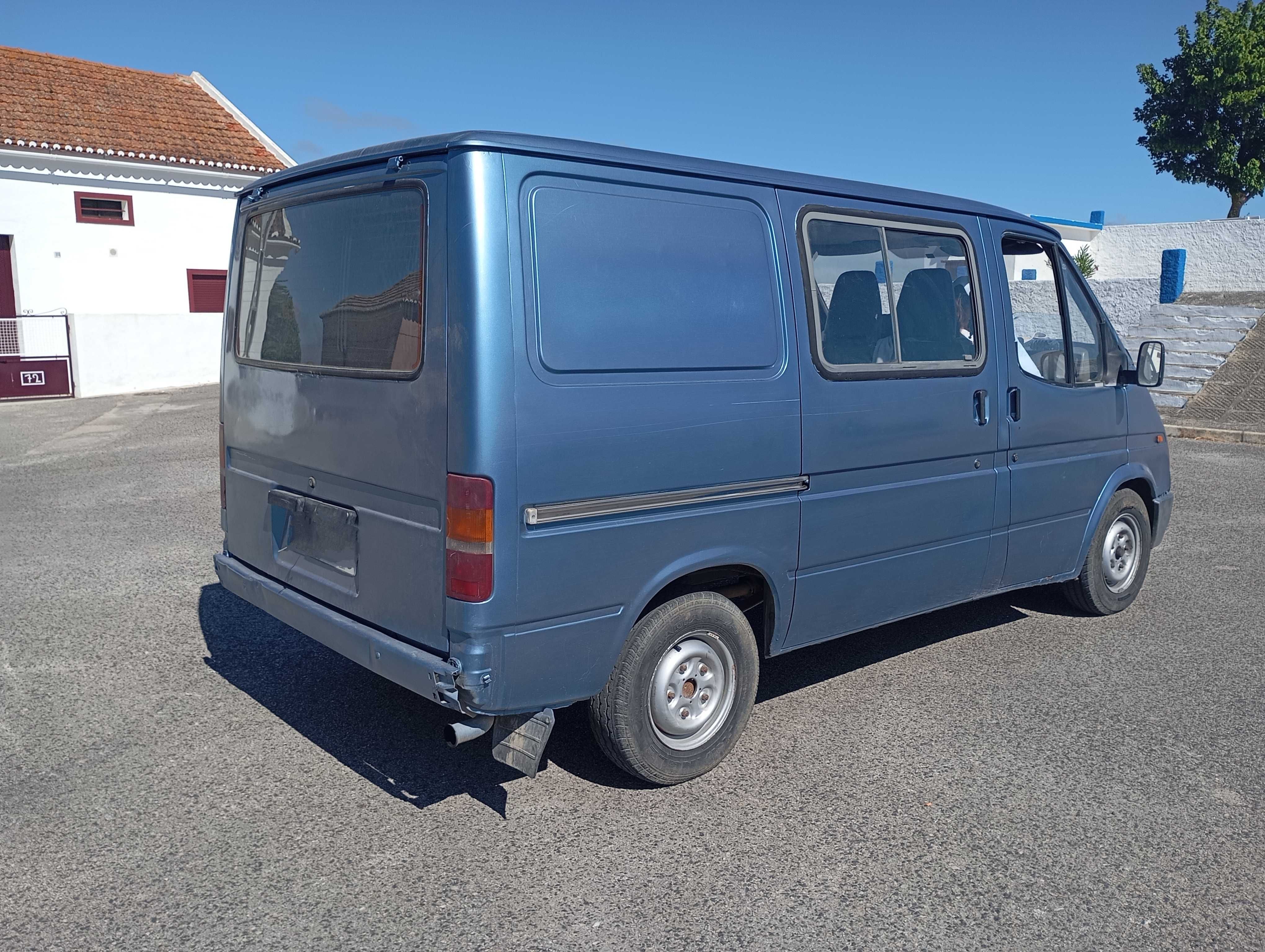 Ford Transit 7 lugares