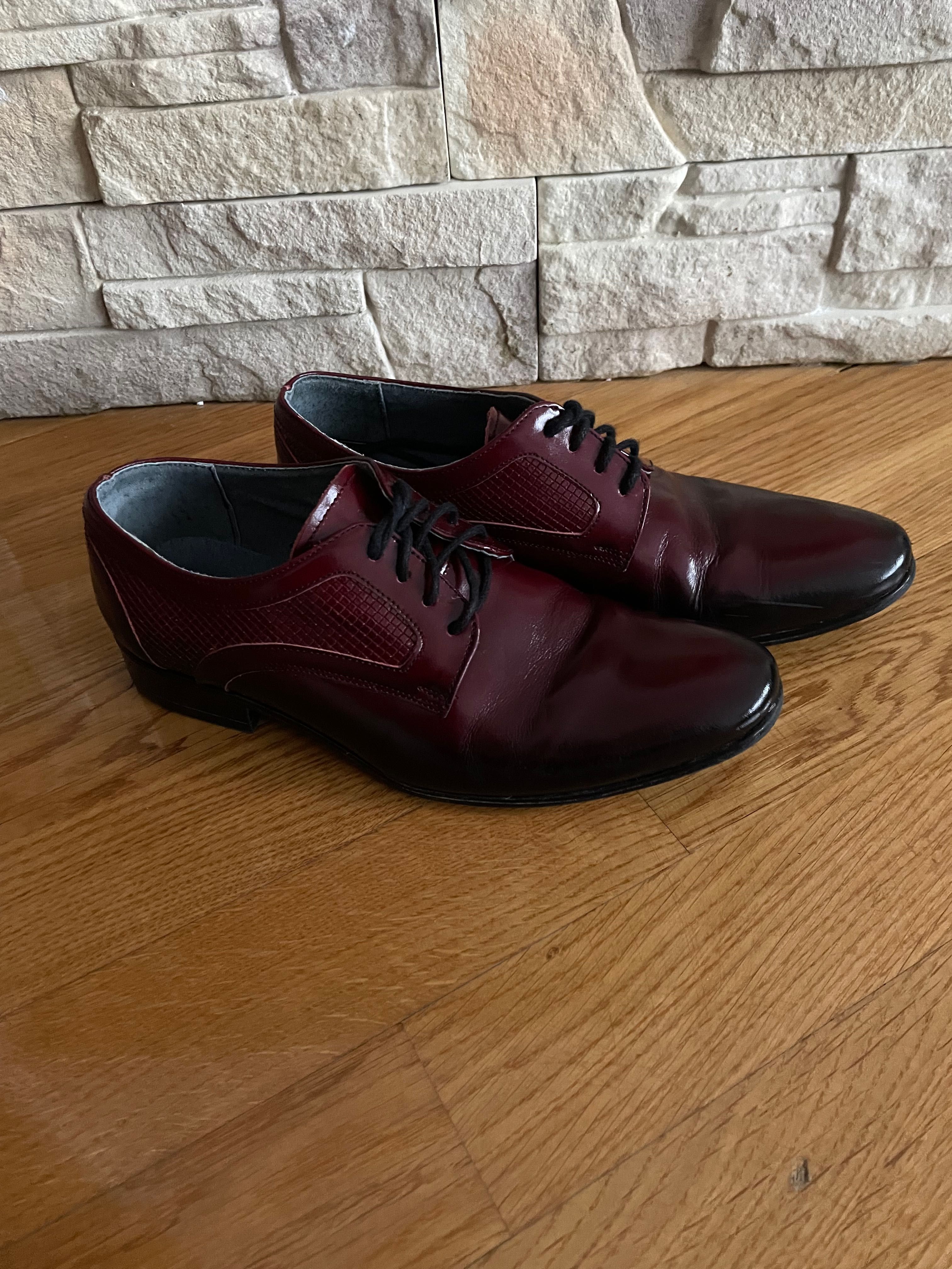 Buty garniturowe dla chłopca/ 32 rozm.
