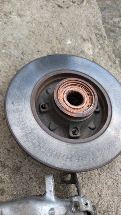 Диски тормозні , супорт Пежо 307  Сітроен С4