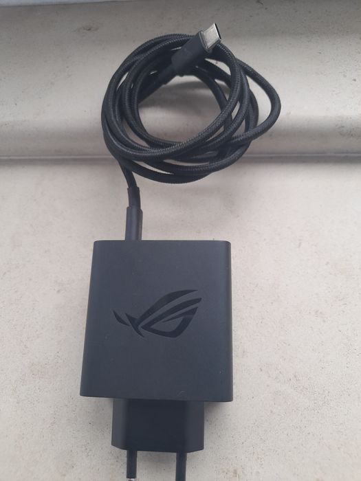 Carregador telemóvel Asus 65w