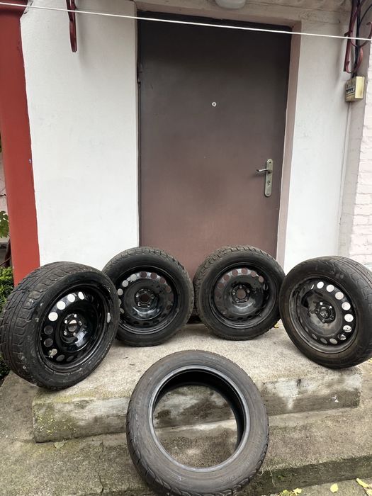 Продам диски 5x100 r16 з резиною Premiori 205/55