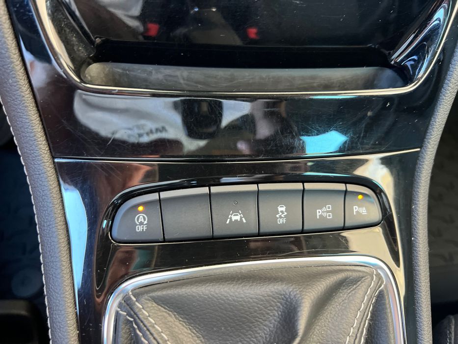 Опель Астра К 2017