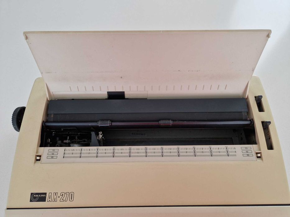 Vendo máquina de escrever elétrica