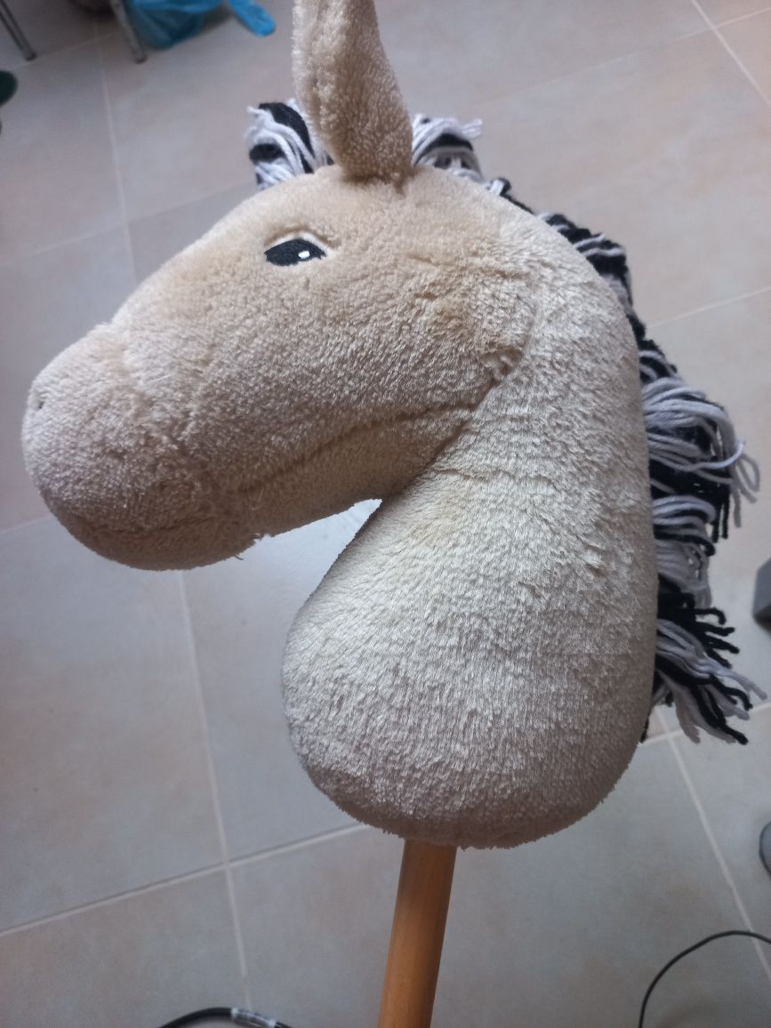 Koń na patyku hobby horse