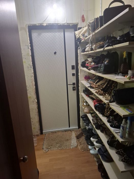 ПРОДАМ 1 кімнатну квартиру на масиві ЛЕВАНЕВСЬКОГО