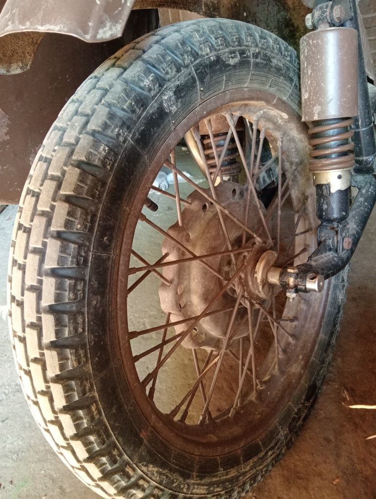 Продам шини для Урал Дніпро. Нові 3.75-19 И-40 і-40