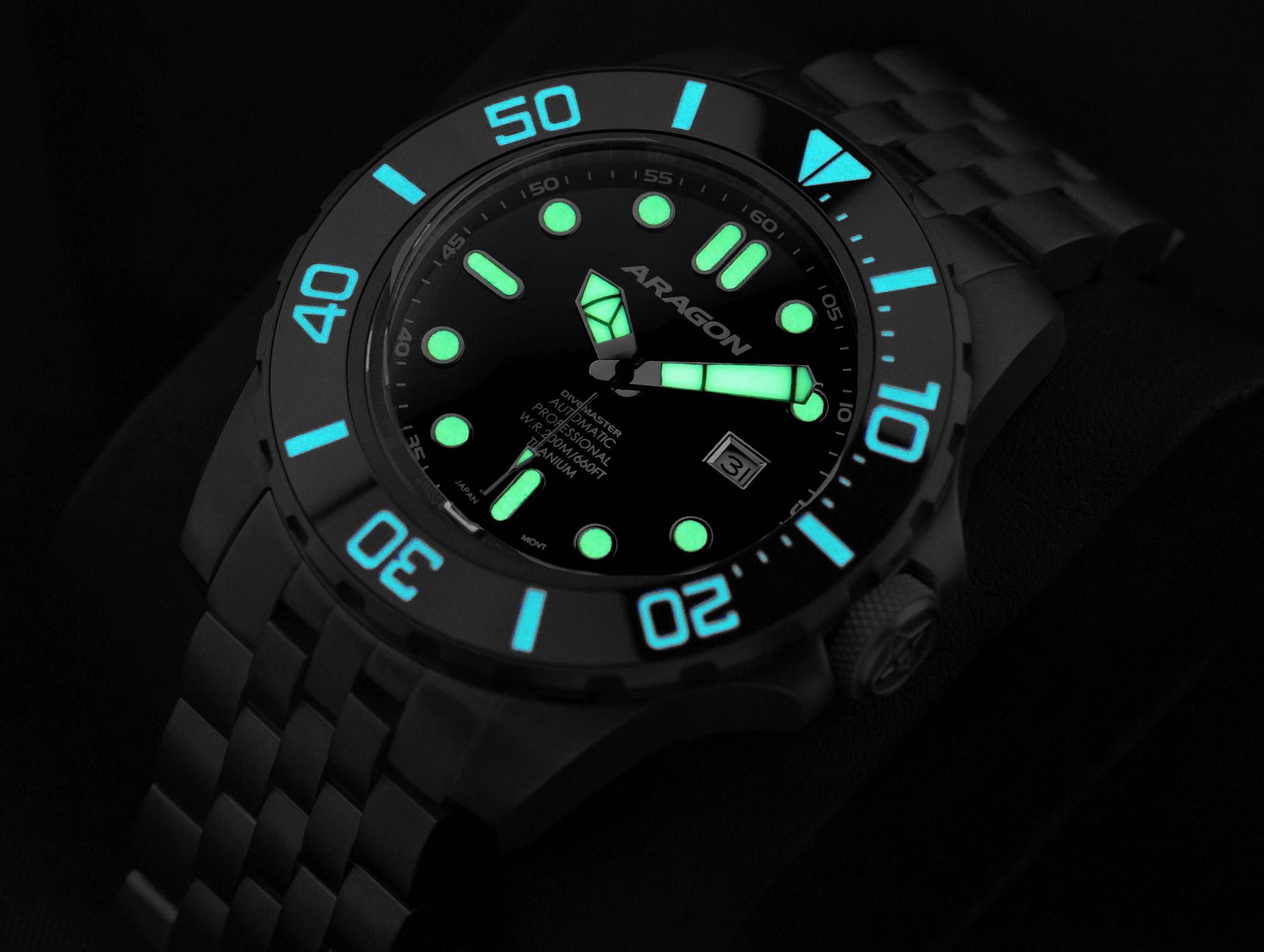 Часы ARAGON DM TITANIUM Ceramic Sapphire Automatic 50 mm. 200 MT.