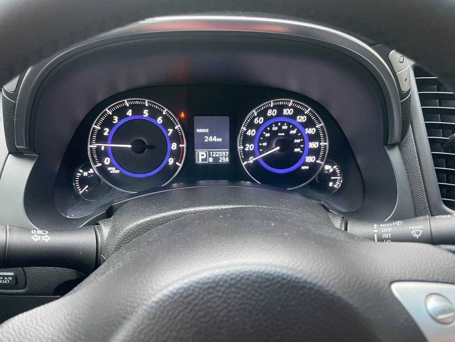 Продам Інфініті QX-70