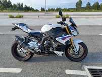 BMW S1000R Tricolor