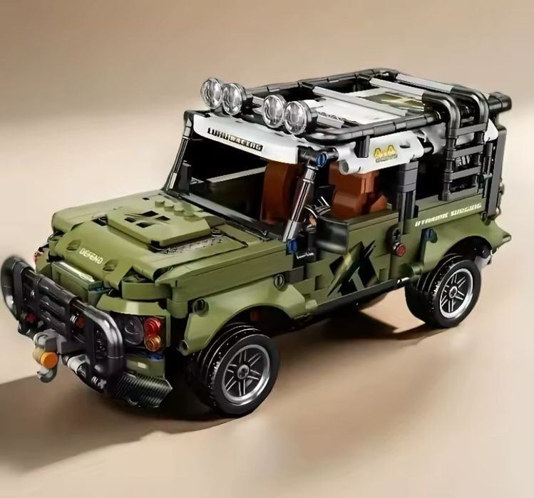 Конструктор Land Rover та джип Cyberpunk в яскравих упаковках