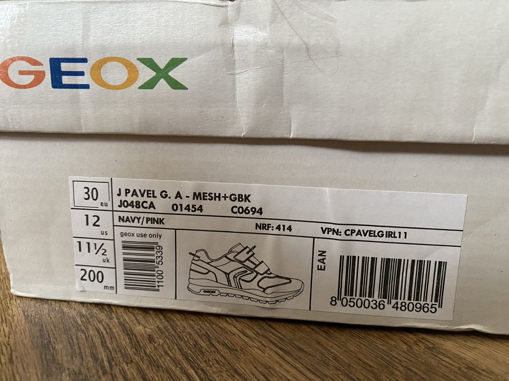 Кроссовки Geox Pavel р.30 стелька 19,5 см на девочку