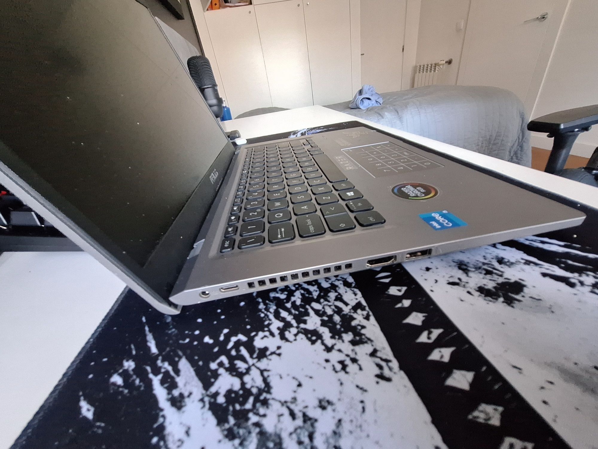 Portátil Asus Gaming VivoBook F415 i5 8GB 1TB SSD