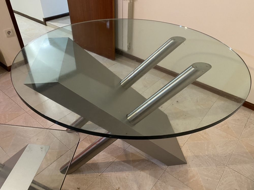 Conjunto de mesas de sala em vidro e inox