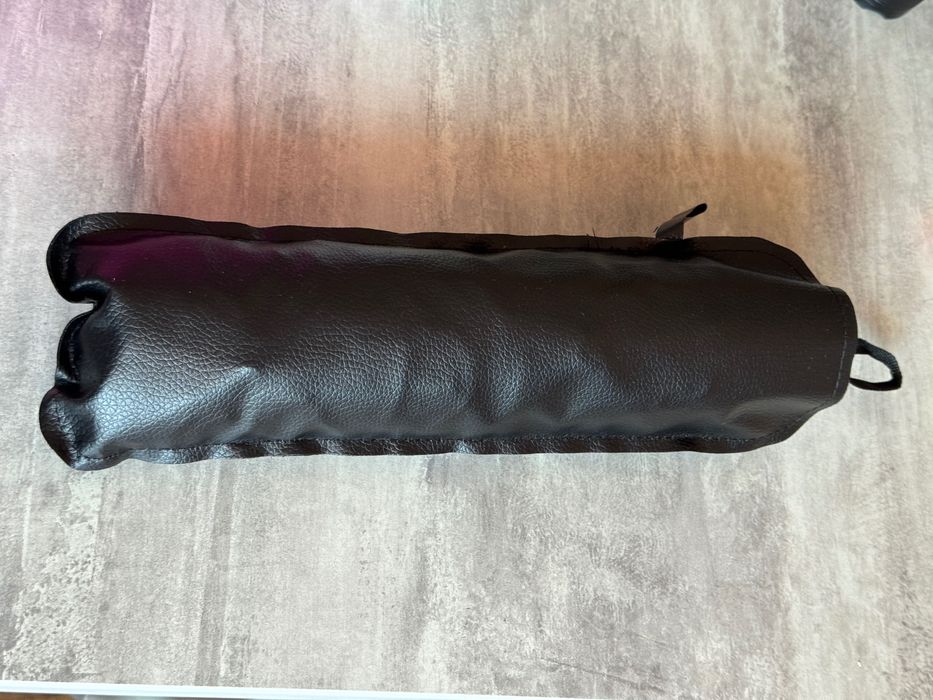 Продам сонцезахисний зонт на лобове скло.