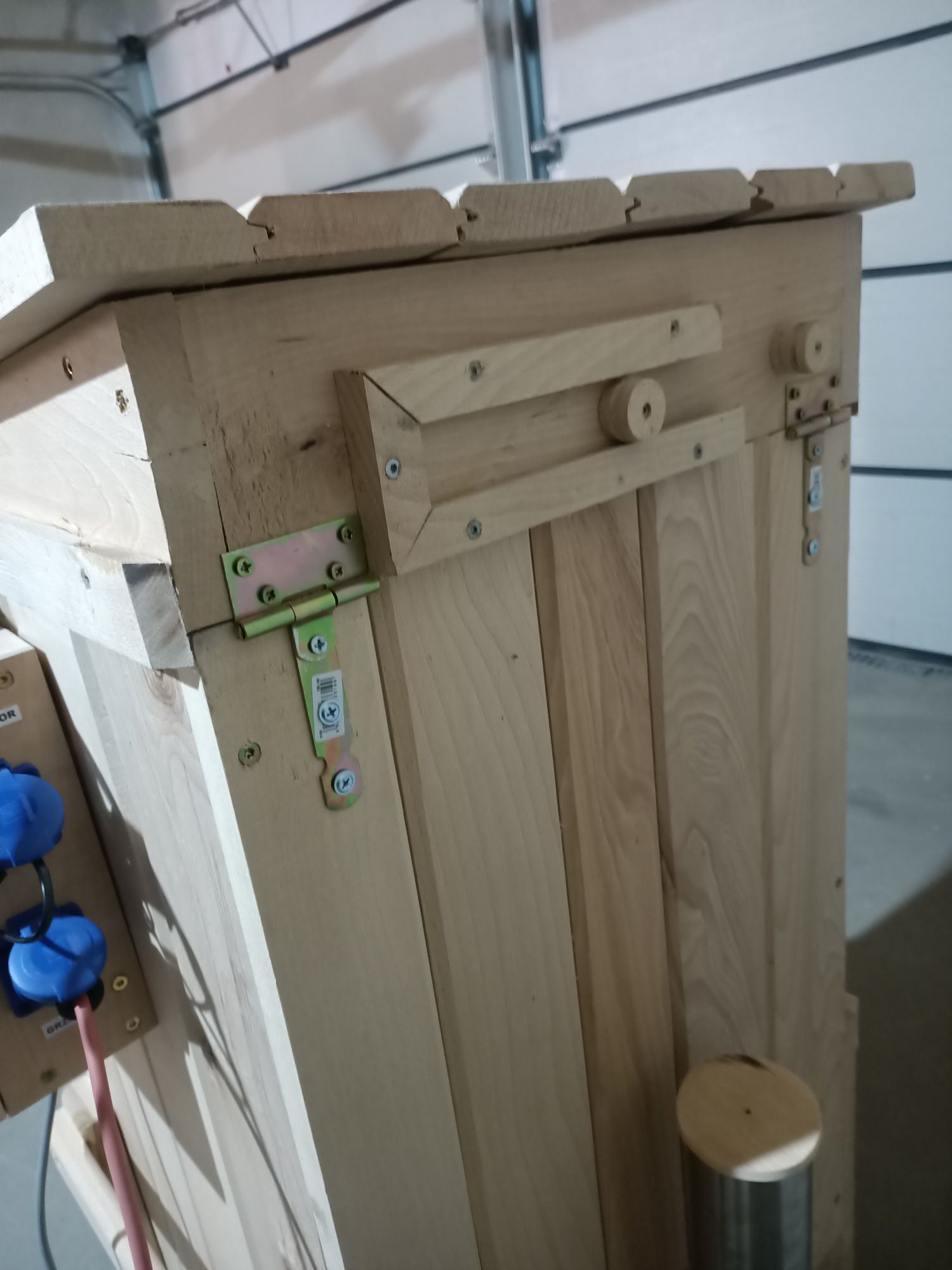 Wędzarnia elektryczna 120l drewniana BUK