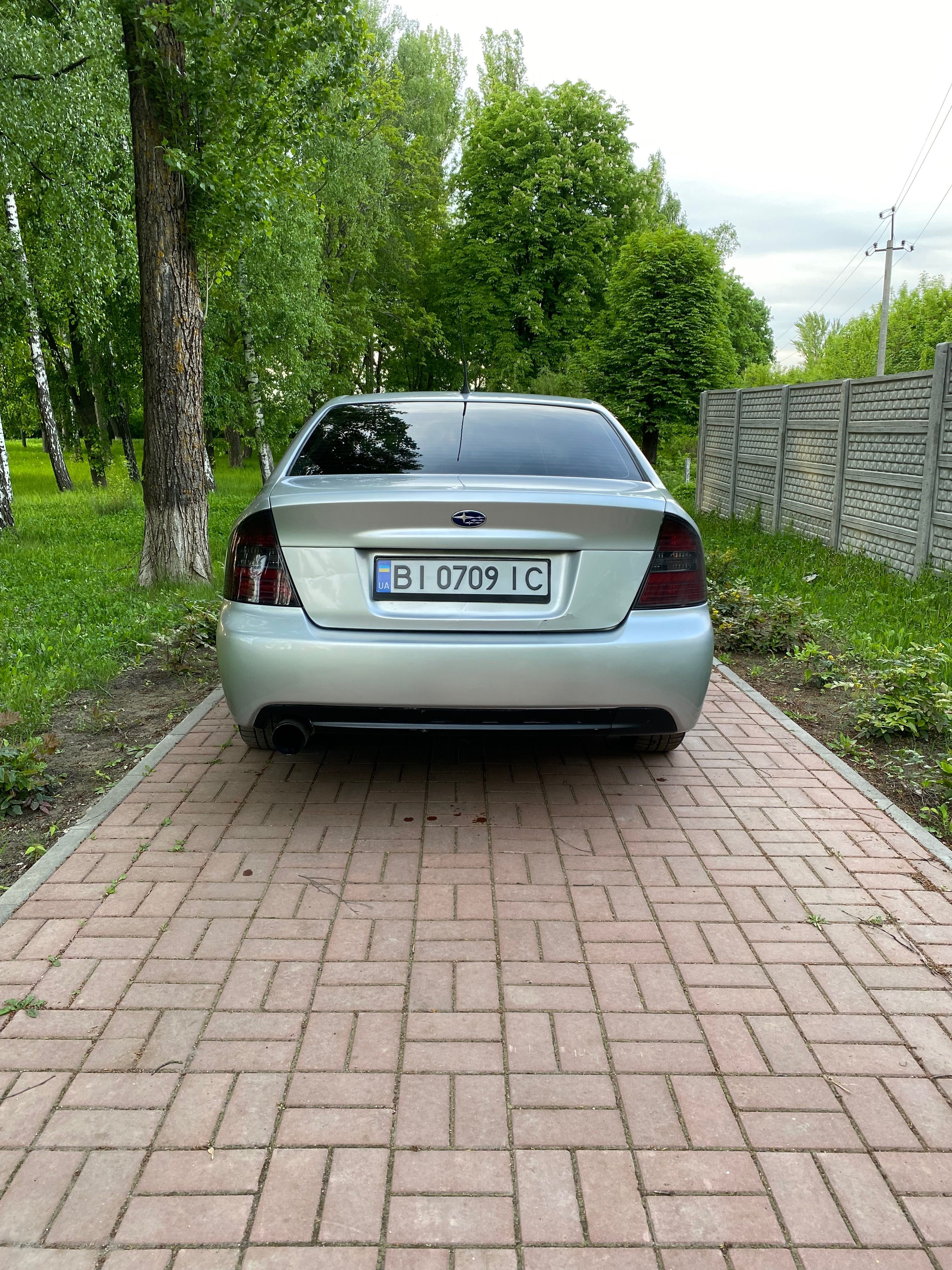 Subaru Legacy 2004рік