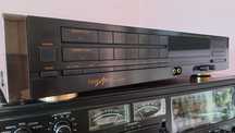 Tuner Grundig T9000 Fine Arts Top stan