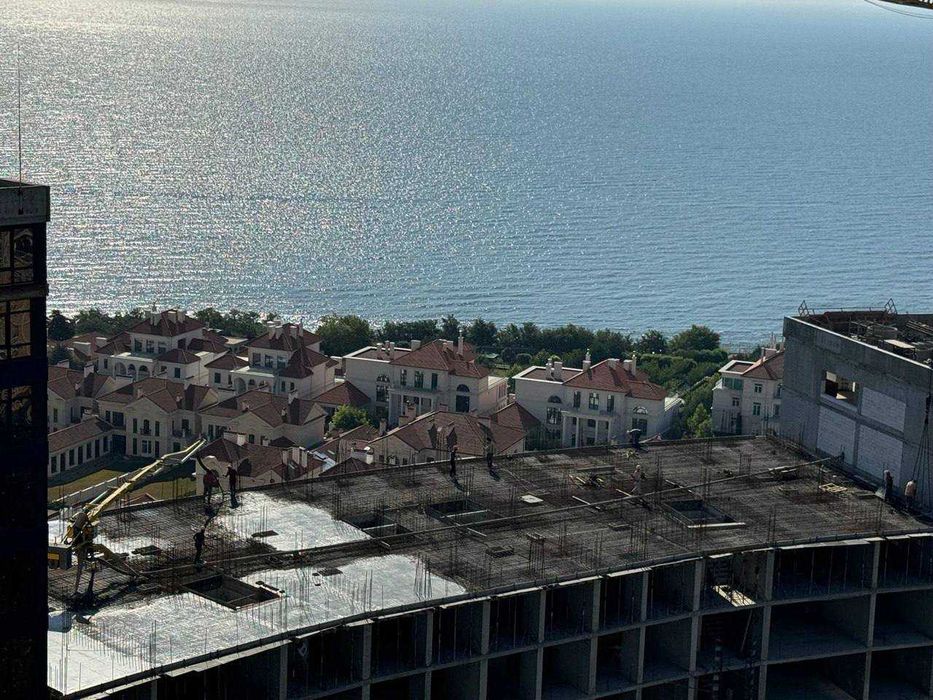 Продається простора квартира в ЖК «Атмосфера», Аркадія