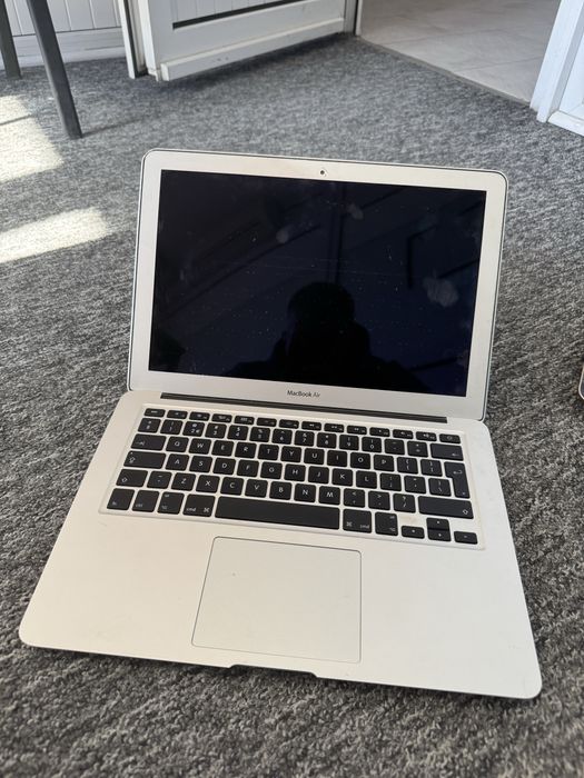 Sprzedam Macbooka