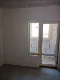 Металопластиковый балконный  блок( окно+двери) ( окно