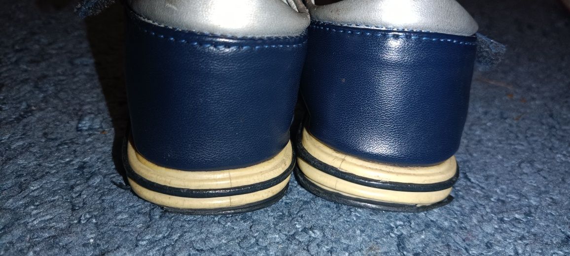Sandałki Nelli Blu rozmiar 24