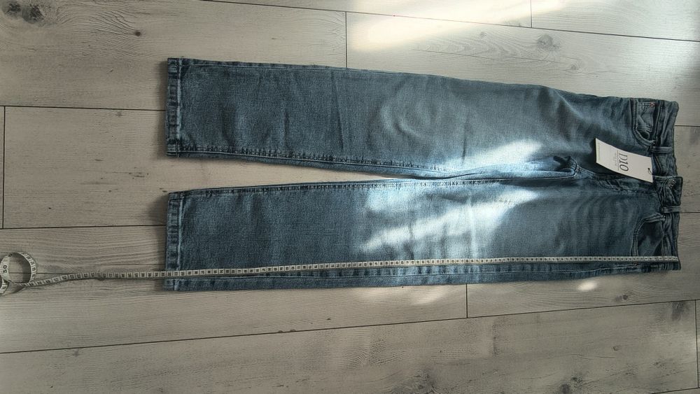 Jeansy spodnie damskie Mom Slim fit Stradivarius 36