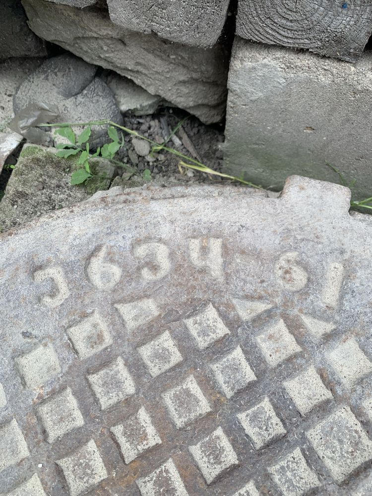 Продам люк чавунний  каналізаційний  ГОСТ 3634-61