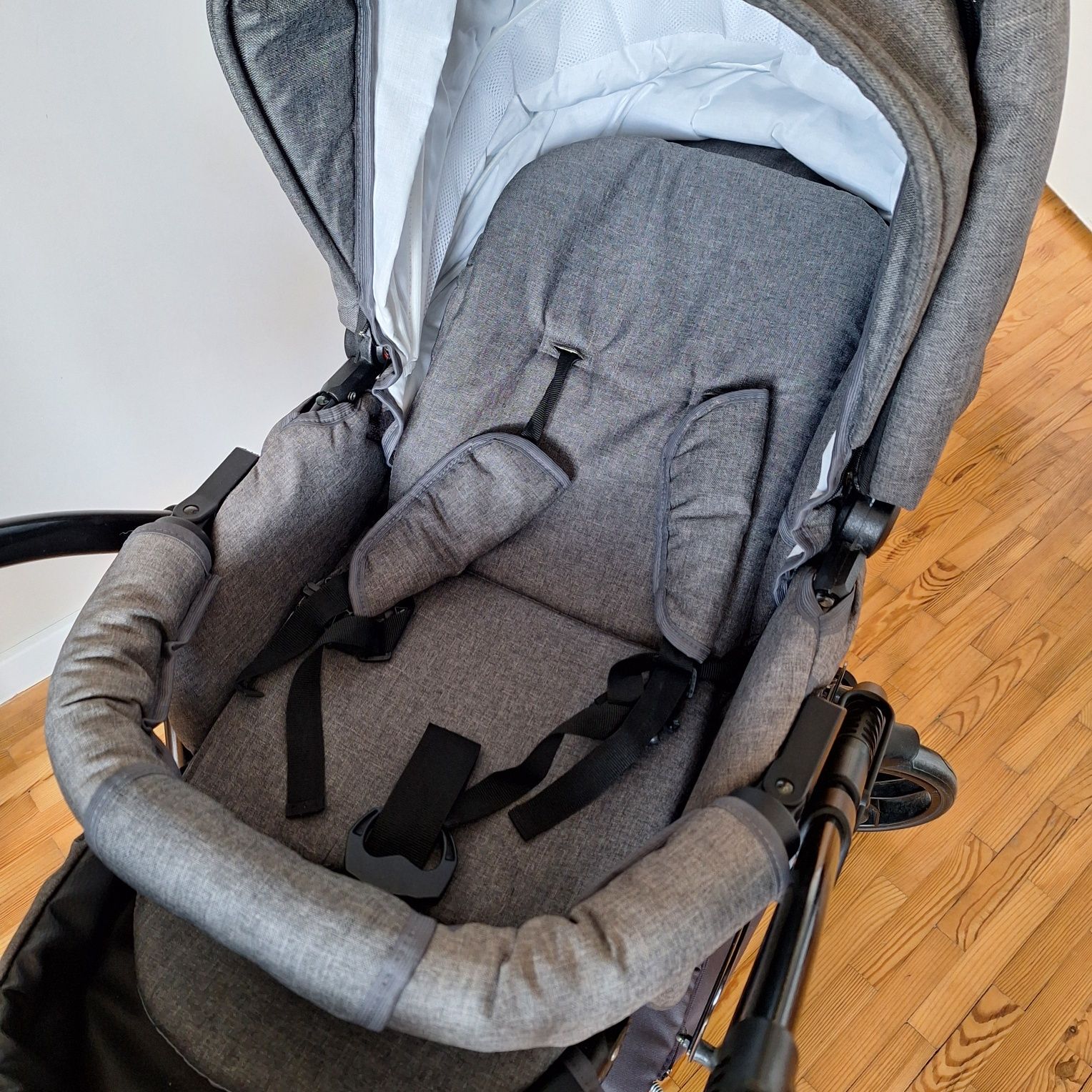 Wózek 3w1 Baby merc Zipy q9