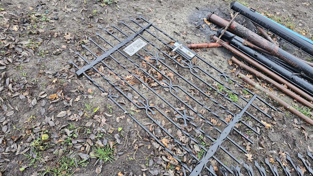 Brama kuta dwuskrzydłowa furtka i słupki