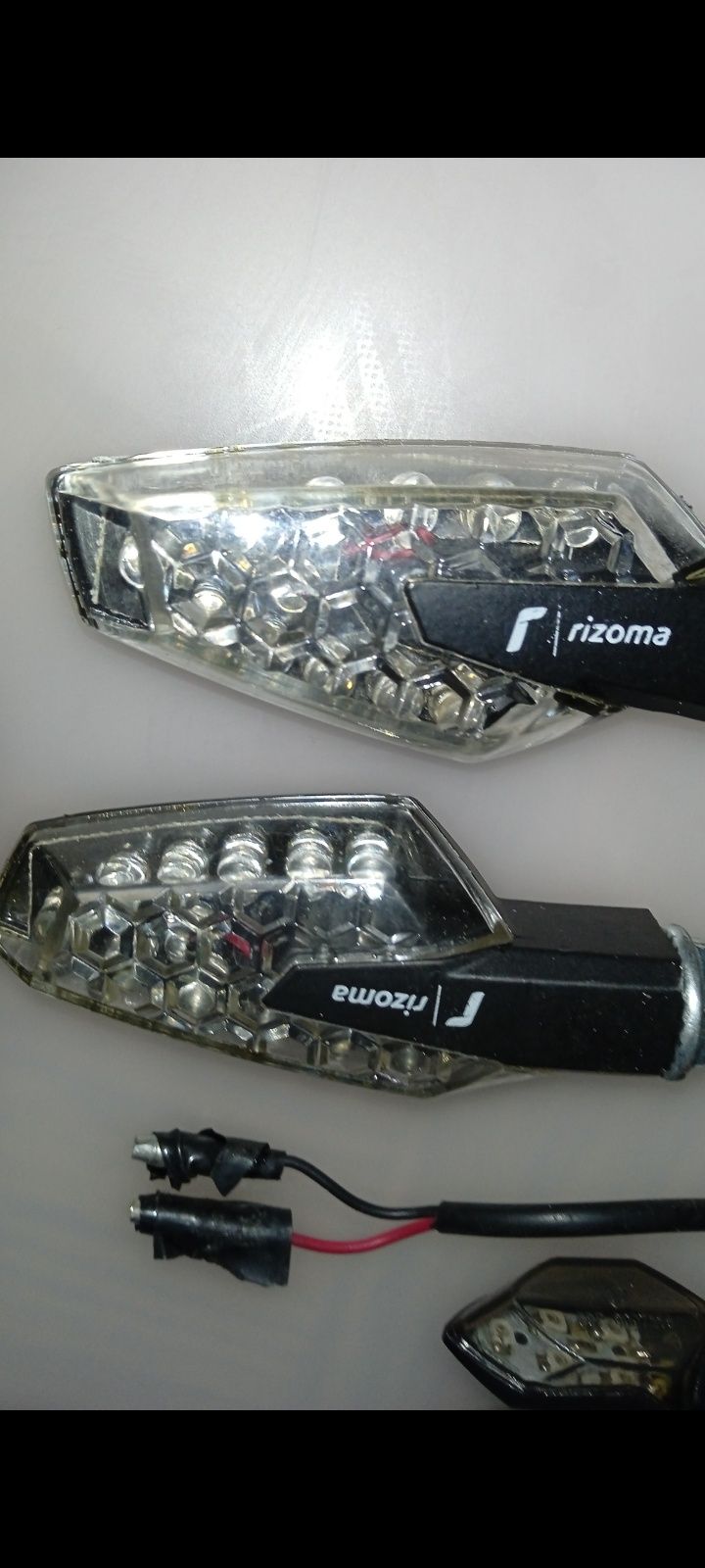 Piscas Rizoma Leds Motas