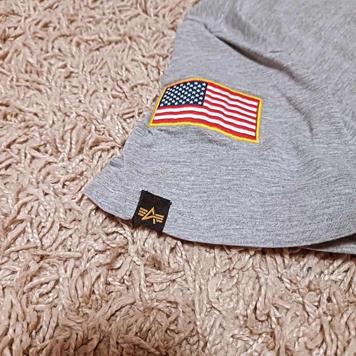 Продаю Чудову  Футболку Альфа Індустрія  Орігінал