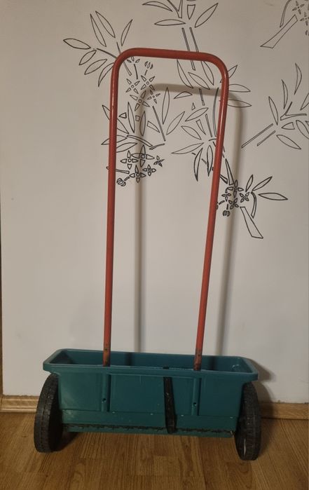 Siewnik do trawy nawozu ogrodowy regulowany Meister