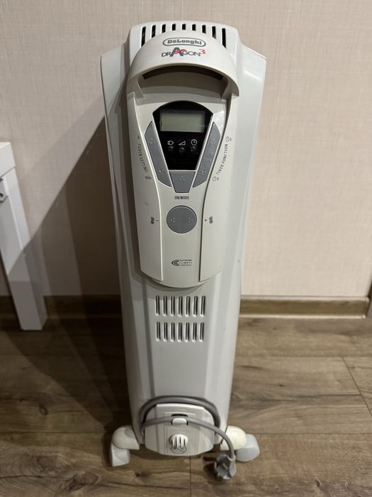 Обігрівач масляний Delonghi Dragon 3 TRD0820ER