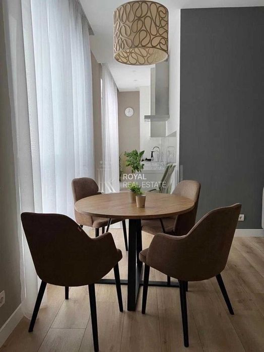 Оренда 3-кімн. Квартира Лейпцизька, 13-А, паркінг , Печерськ, Київ