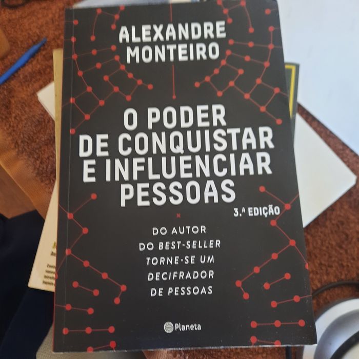 Livro - o poder de conquistar e influenciar pessoas