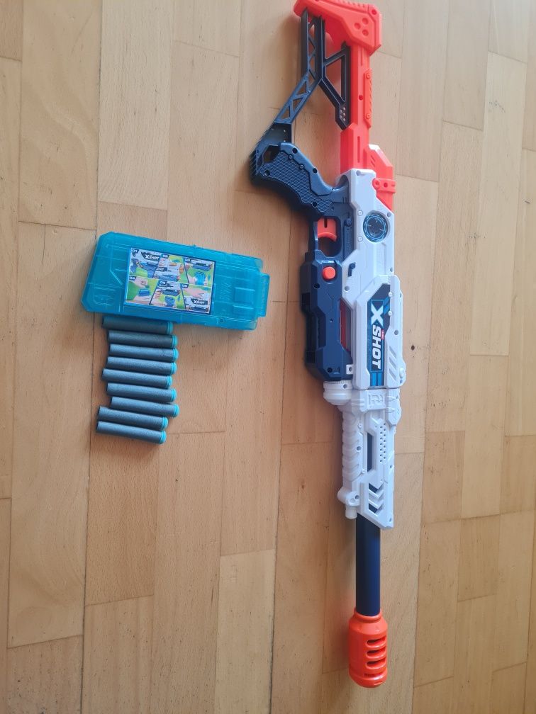 Pistolet X-Shot .