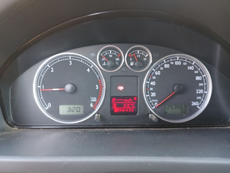 Продам Seat Alhambra