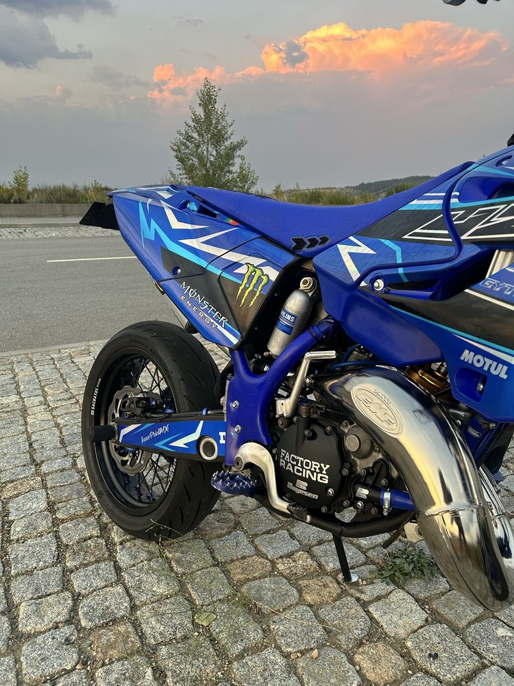 Yamaha yz 125.