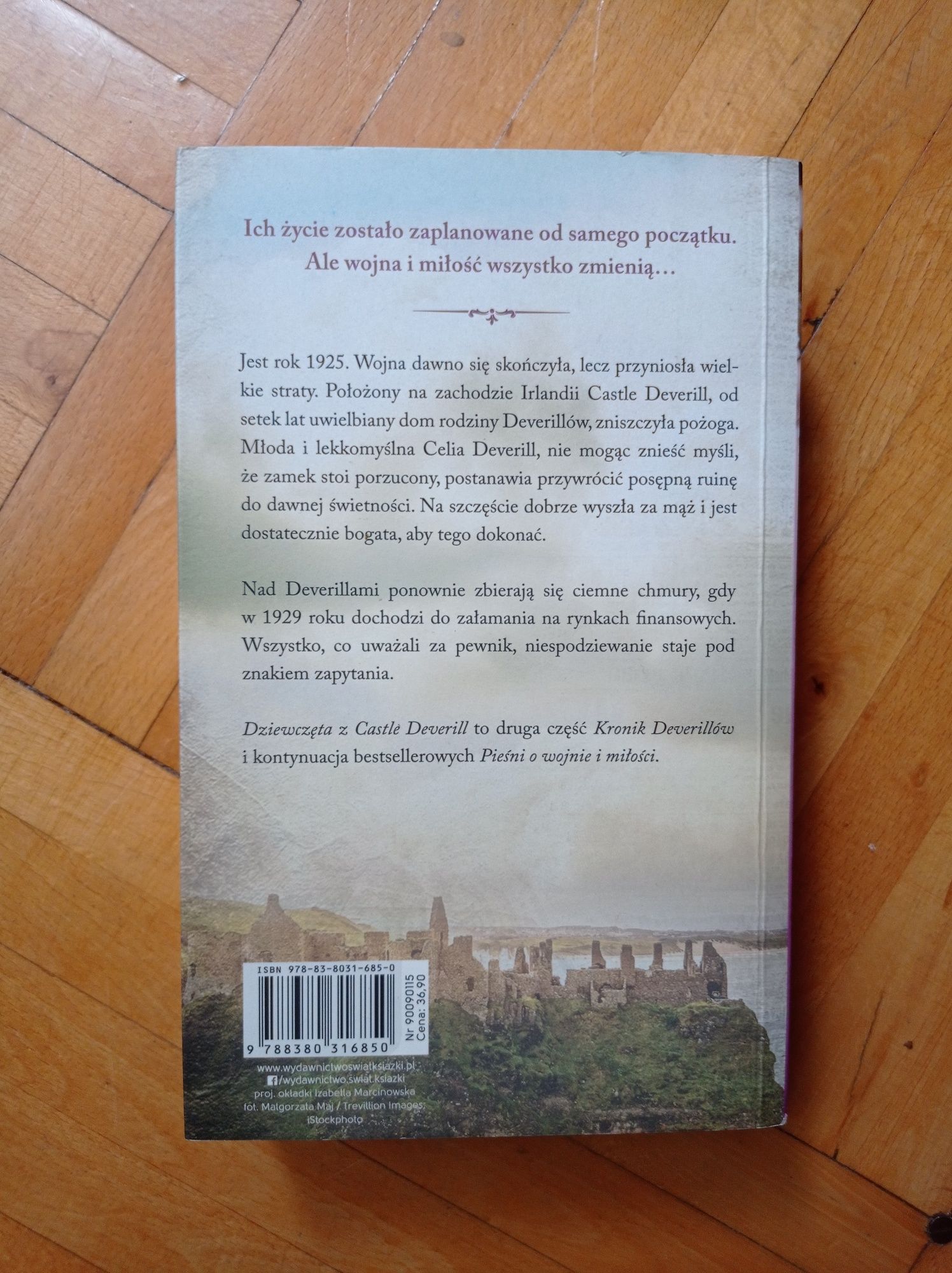 Sprzedam książki :) szybka wysyłka, super stan książek