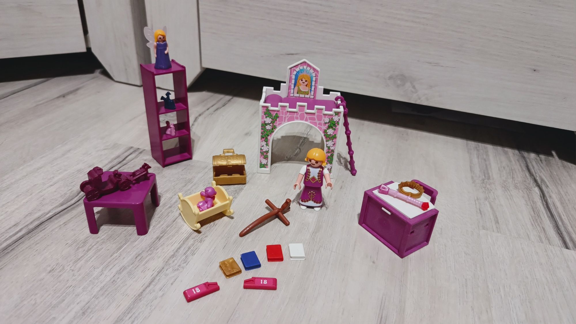 Playmobil 9869 Pokój dla małej księżniczki zestaw figurka