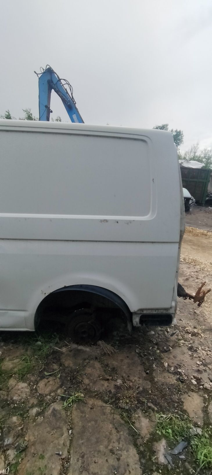 Błotnik bok Ćwiartka lewy tył VW T5 Transporter