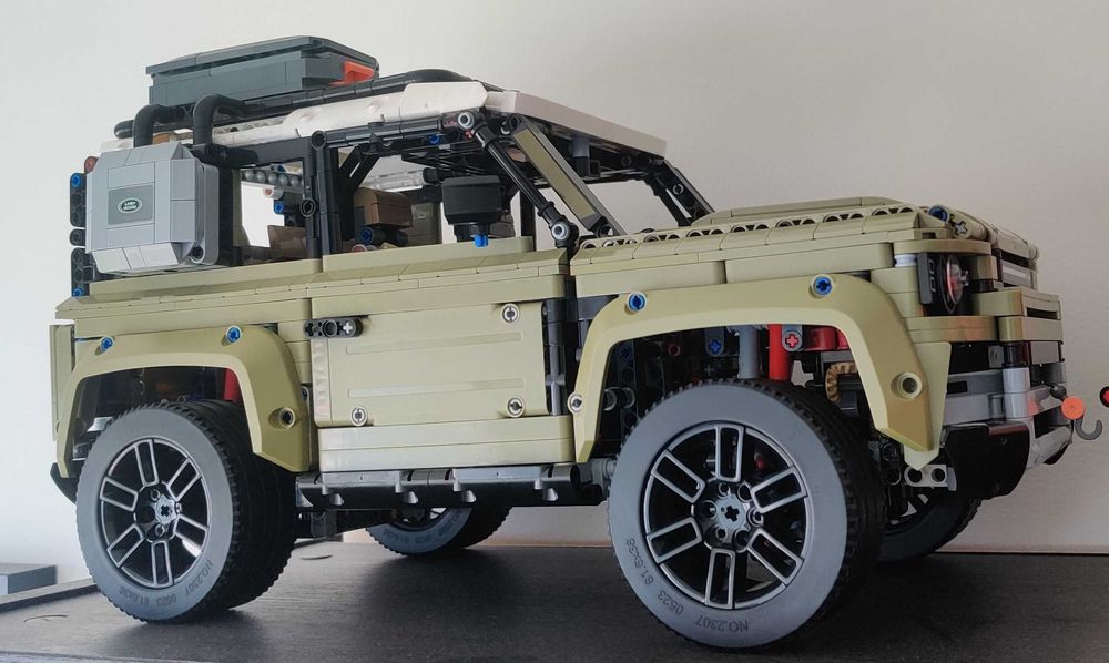 Land Rover Defender Technic