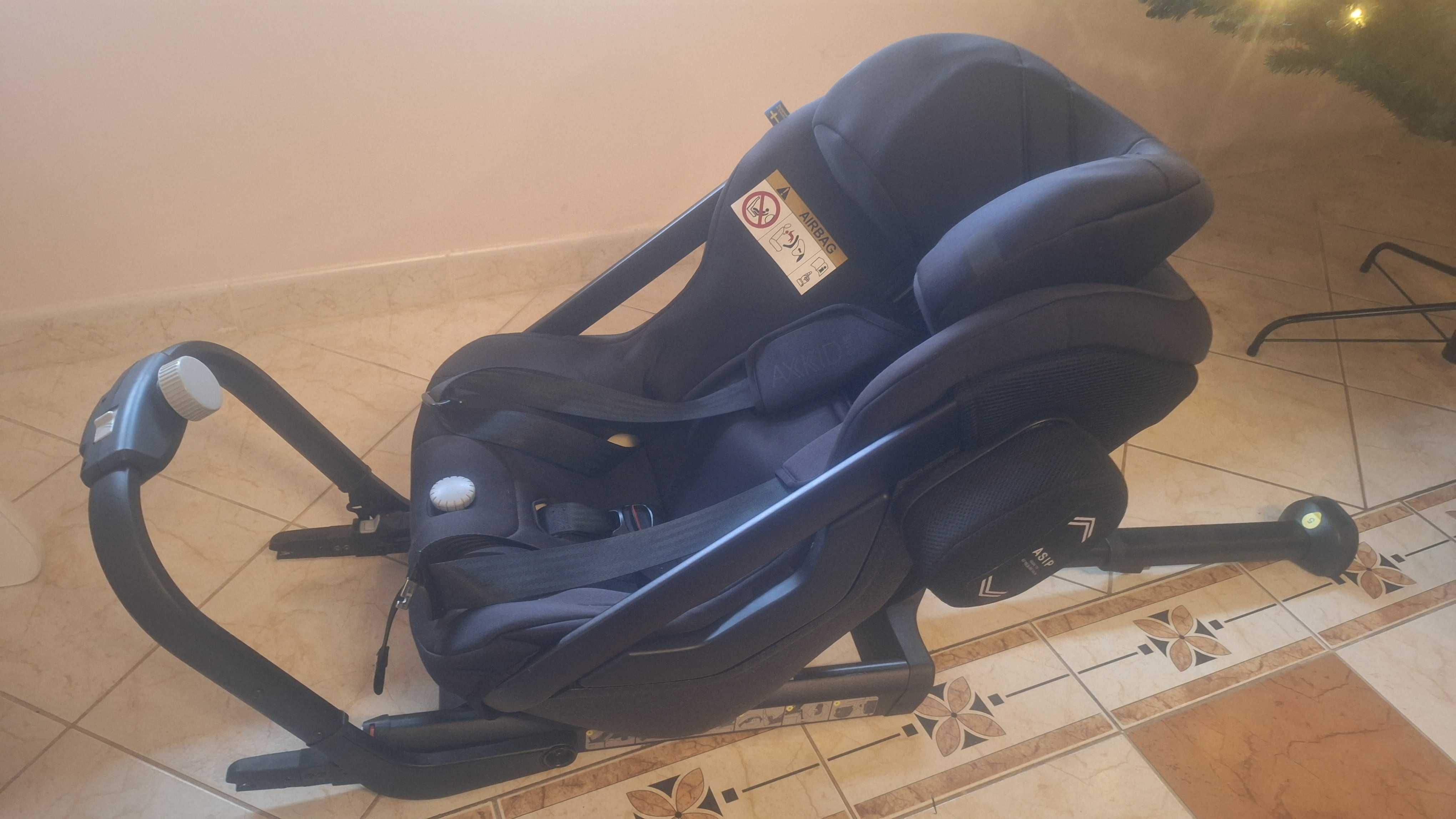 Fotelik Axkid One 2 RWF - tyłem do 23 KG