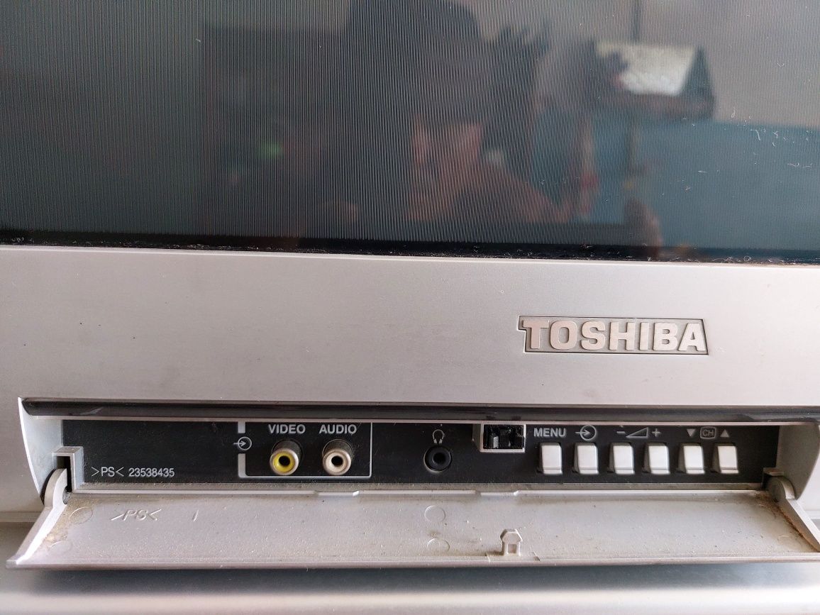 Toshiba Bomba 21" model 21CSZ3R1U