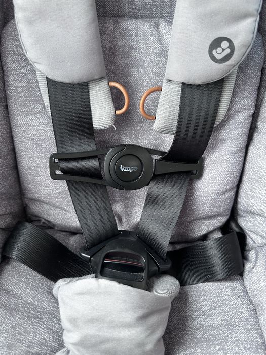 Maxi-Cosi AxissFix i-size 9-18 kg obrotowy