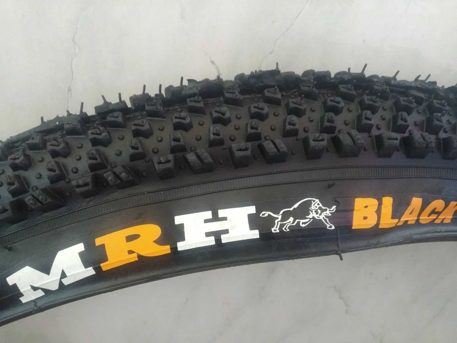 Антипрокольная покрышка 26" MRH. Индия.