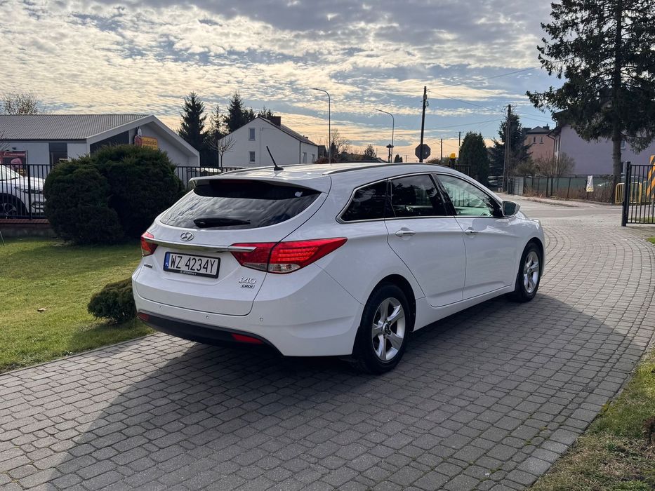 Hyundai i40 I40 xenon, led , tempomat, łopatki, elektryka